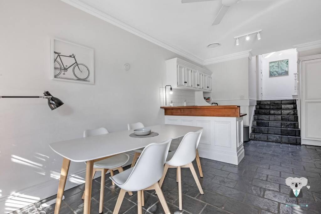 Glebe Cozy 2 Bedroom Stunning Terrace House / Ngl058 Apartment